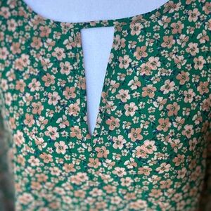 Pleione Floral Top in Green and Pink